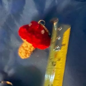 2” mushroom 🍄 keychain